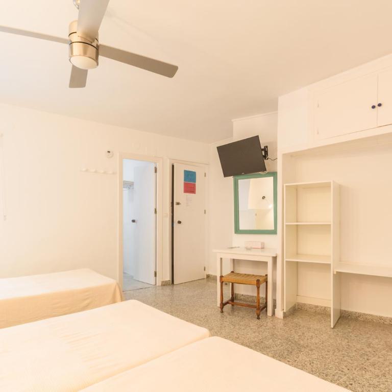 Hostal Altamar - Habitación Triple - 3