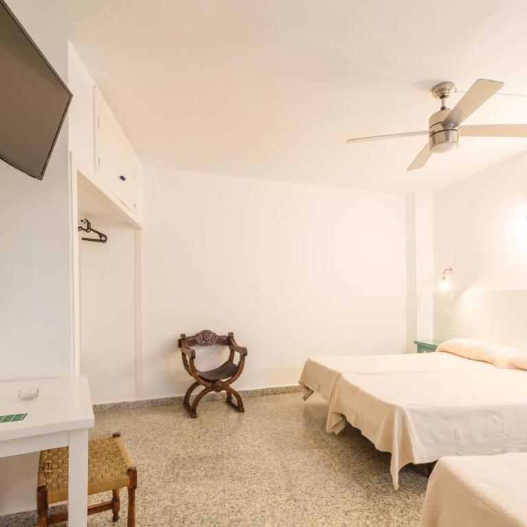 Hostal Altamar - Habitación Triple - 5
