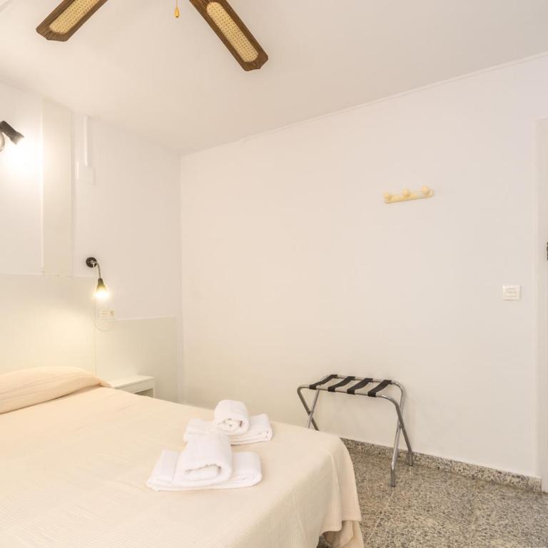 Hostal Altamar - Habitación cuádruple - 4