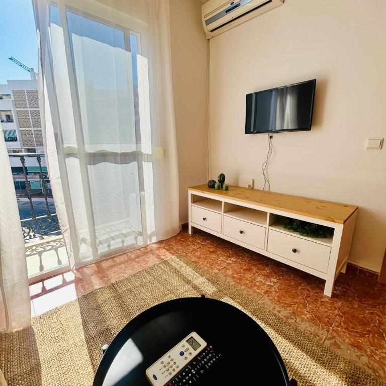 ESTRELLA DEL MAR - CARIHUELA, TORREMOLINOS playa - Comfort One-Bedroom Apartment with Balcony and City View - 13