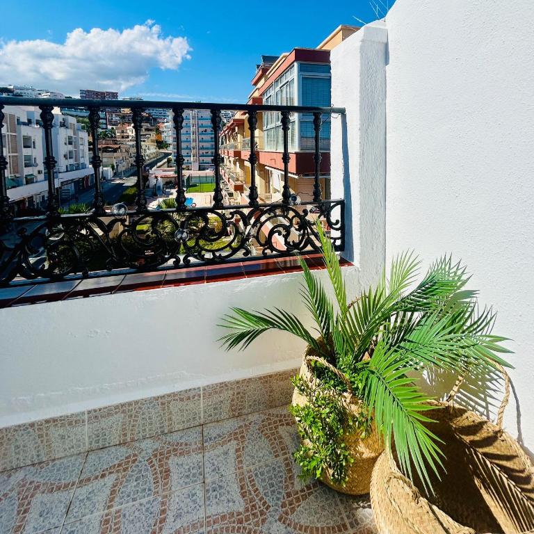 ESTRELLA DEL MAR - CARIHUELA, TORREMOLINOS playa - Comfort One-Bedroom Apartment with Balcony and City View - 65