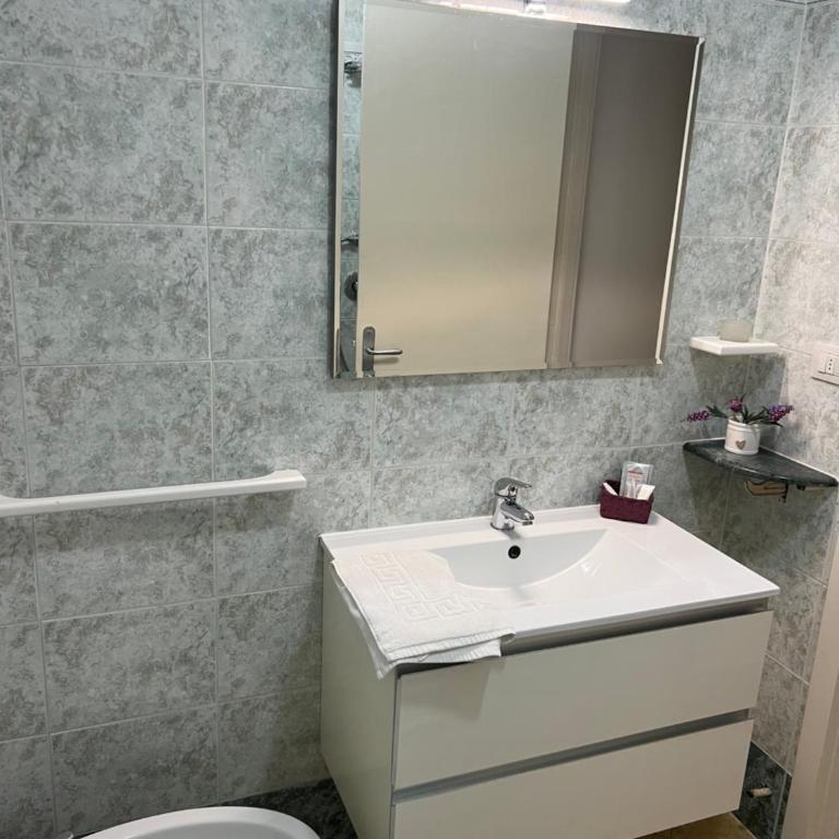 B&B Centrale - Camera Tripla - 4