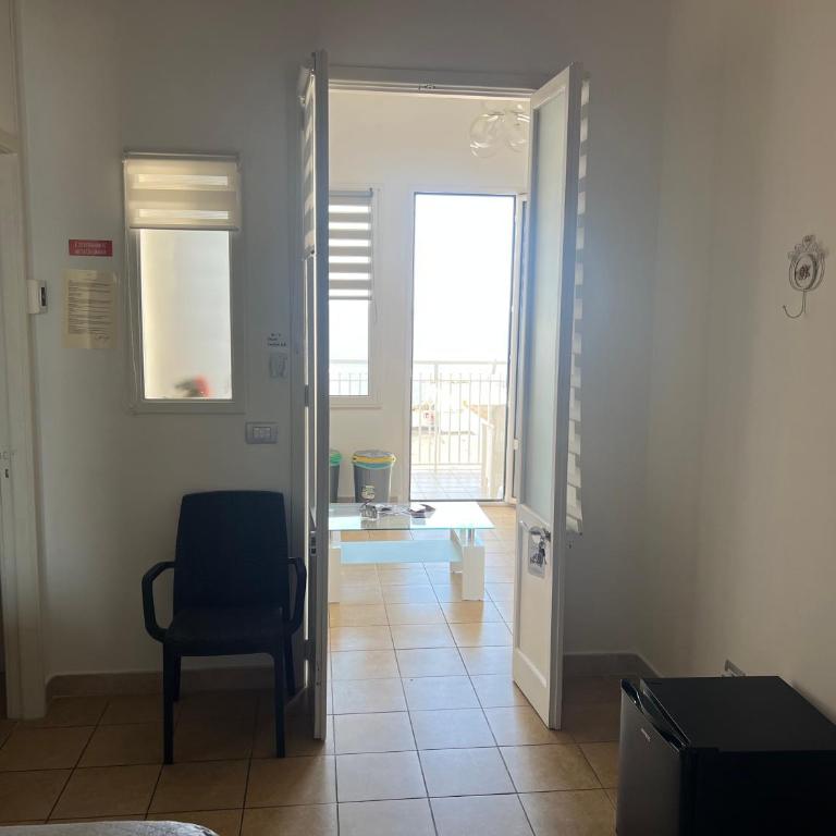 B&B Centrale - Camera Tripla - 2