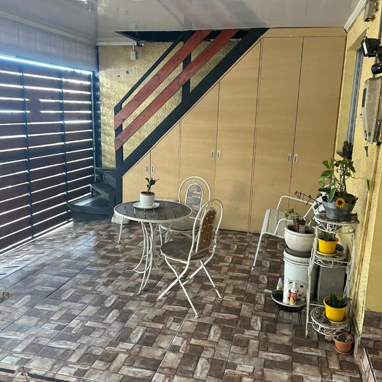 Departamento 2do Piso Relajado y con estacionamiento - Apartamento - 19