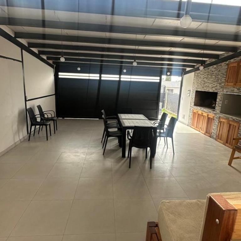 La escapadita, tu refugio en Mendoza pileta, jardin, relax total - Casa de 2 dormitorios - 4