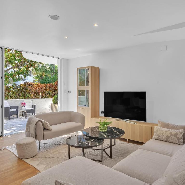 Marbella Real - Stylish 2 Bedroom Apartment by Finest Rentals - Apartamento de 3 dormitorios - 8