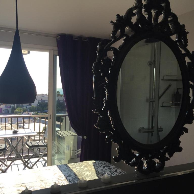 Studio Glamour Naturiste - One-Bedroom Apartment - 18