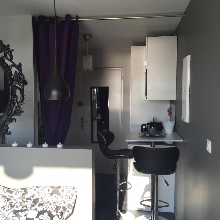 Studio Glamour Naturiste - One-Bedroom Apartment - 27