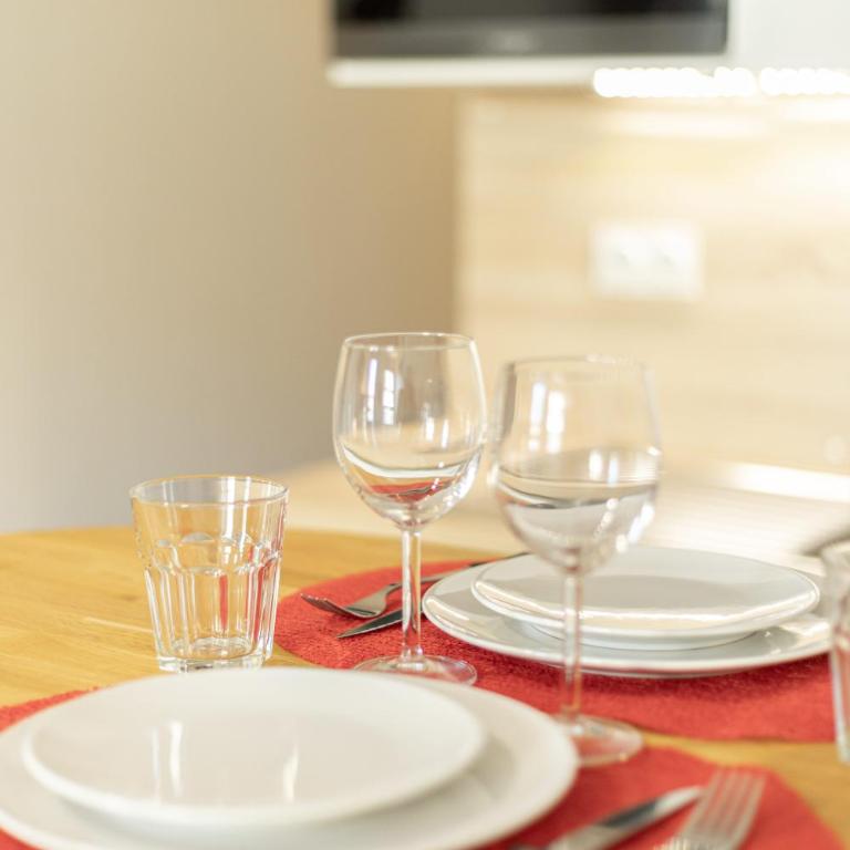 Studio Premium tout équipé - Arrivée autonome - fibre - café inclus - Appartement 1 Chambre - 8
