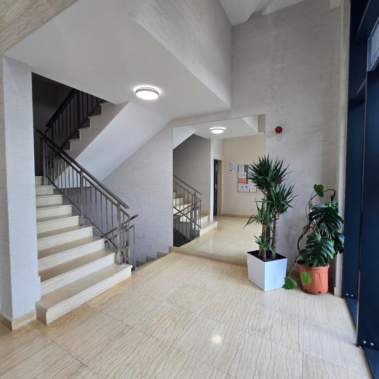 Violet- City Kvart Luxury 2 Bedroom - Two-Bedroom Apartment - 7
