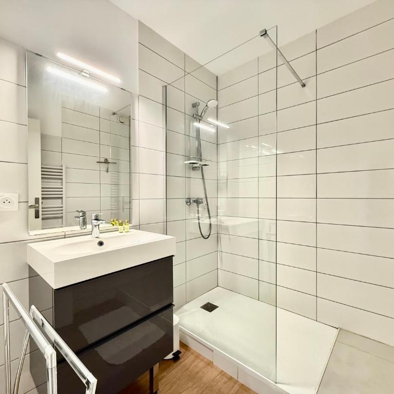 Moderne - Terrasse - Proche plages - Appartement 2 Chambres - 15