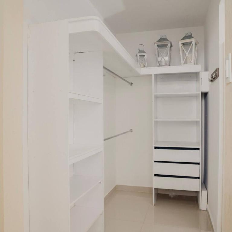 Beachfront Condo in Cartagena - Apartment - 24