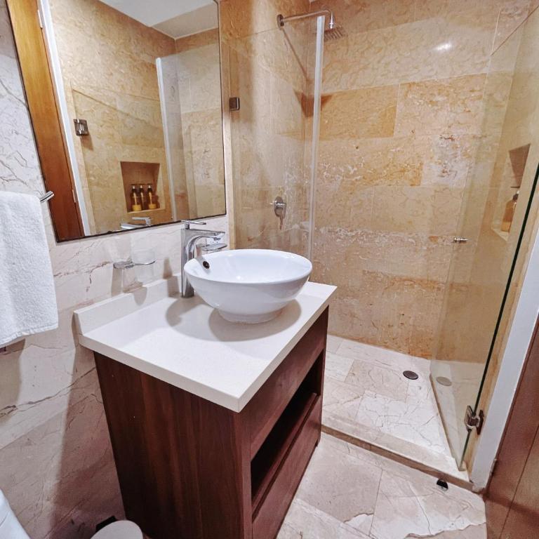 Ocean View Balcony, Rooftop, Estudio next 5thAve - Apartment mit Aussicht und Balkon - 12