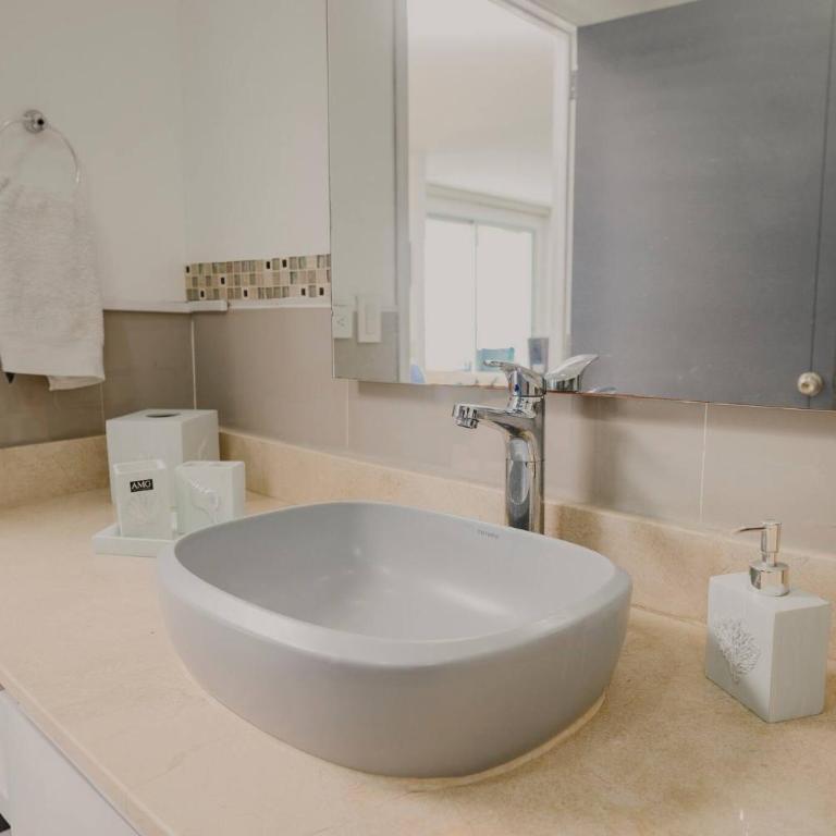 Beachfront Condo in Cartagena - Apartment - 39