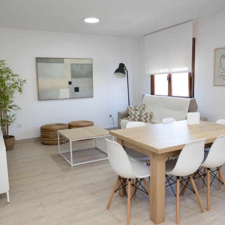 Apartamentos Lua - Apartamento de 2 dormitorios con vistas al jardín - 2