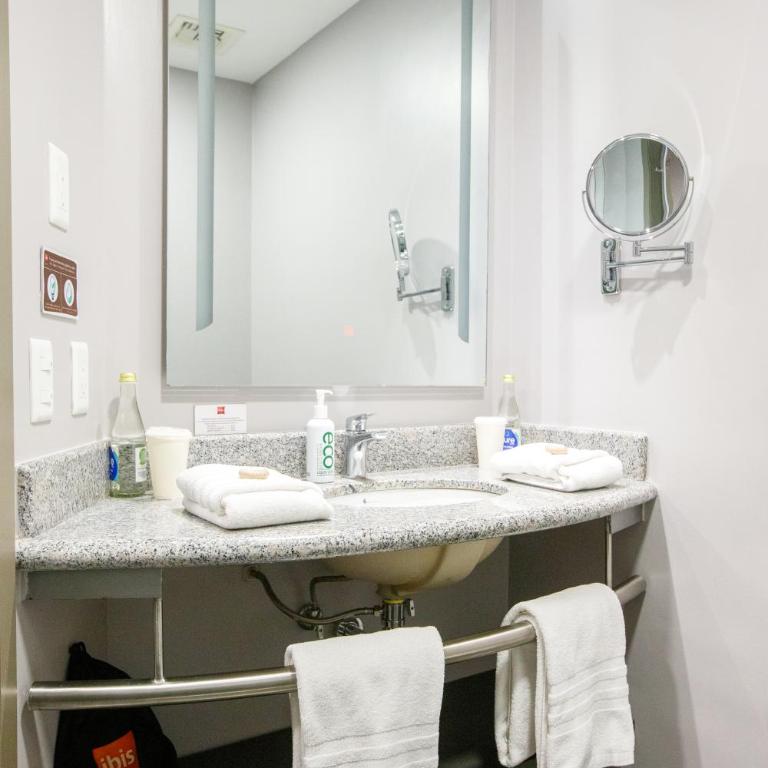 ibis Quito - Habitación Doble Estándar - 21