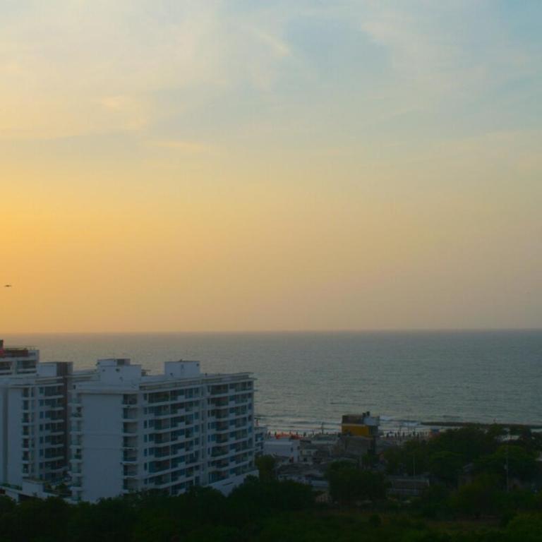 Hermoso Apartamento Cerca a Playa - Two-Bedroom Apartment - 24