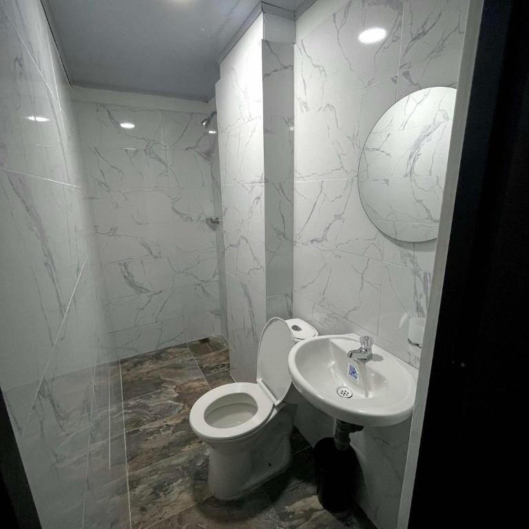 Hotel GB - Single Room - 1
