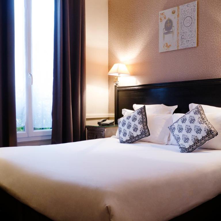 Hôtel de la Motte Picquet - Chambre Double - 12