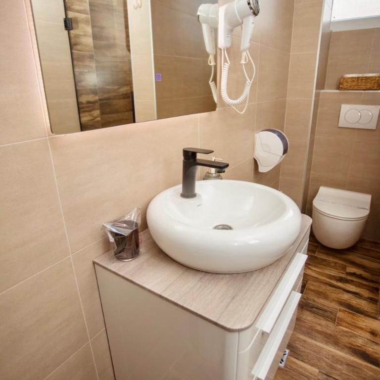 Mak Apartment - free parking - balcony - Apartman sa 1 Spavaćom Sobom - 33