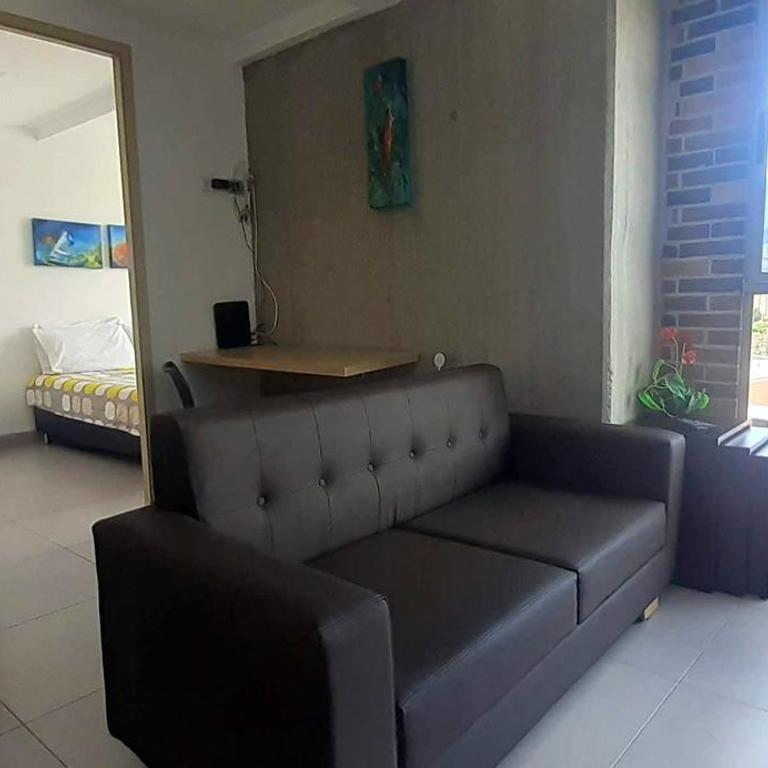 Mingle with the beautiful Paisas, Perfect location - One-Bedroom Apartment - 5