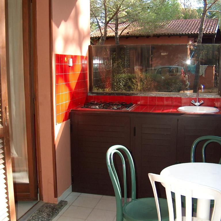 Camping Lacona Pineta - Bungalow (4 Adulti) - 12
