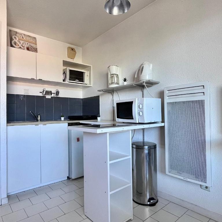 Studio cabine à 300m de la plage avec loggia vitrée - FR-1-338-428 - Appartement (4 Adultes) - 14