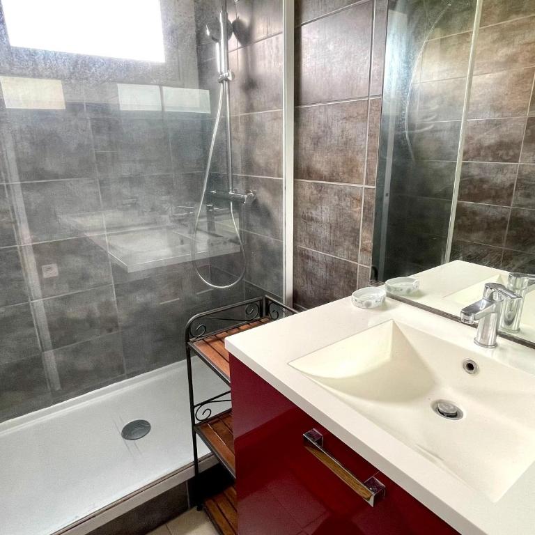 Maison moderne proche plage avec patio et parking privatif - FR-1-748-32 - Casa - 18