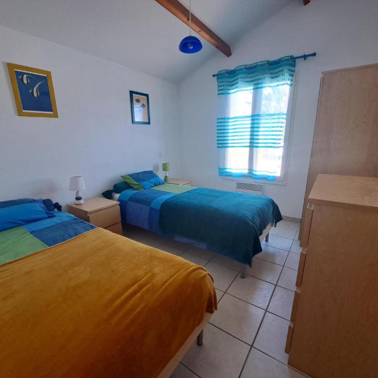 Maison charmante pour 6 personnes, résidence calme avec piscine privée - FR-1-323-578 - Ferienhaus - 6