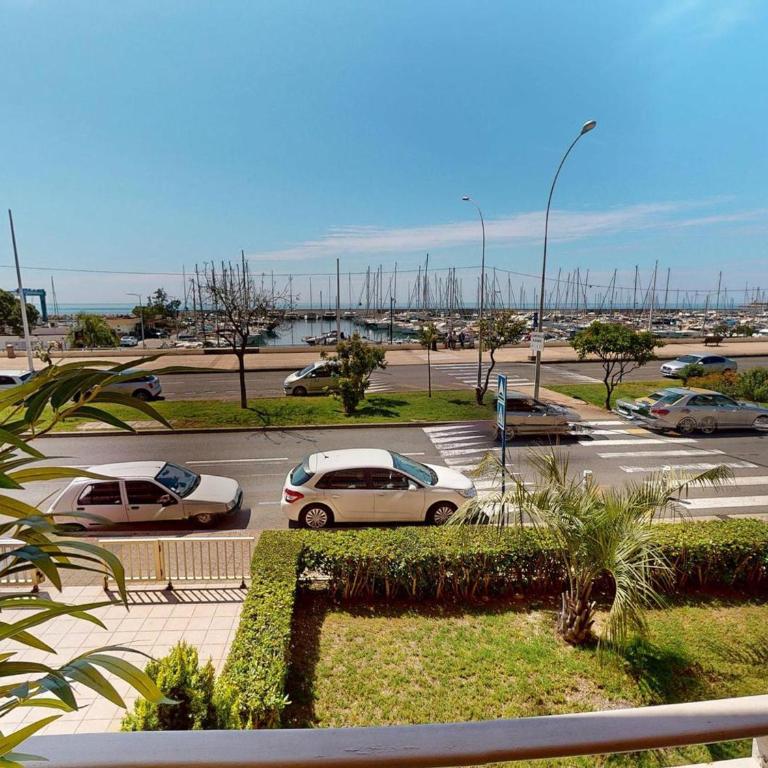 Spacieux 2P rénové face mer avec terrasse et garage - FR-1-196-381 - Apartment - 1