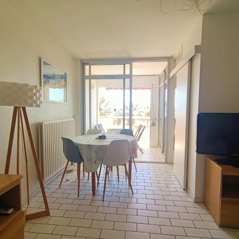 Canet-en-Roussillon: T2 5 pers, vue mer, proche plage - FR-1-794-109 - Apartment - 14