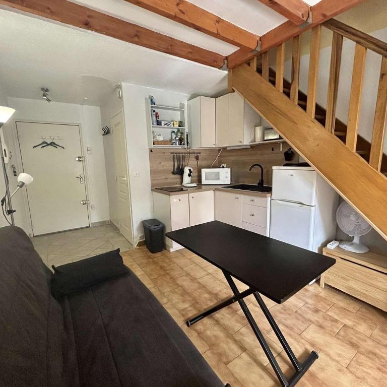 Studio mezzanine avec terrasse à Saint-Aygulf, proche plage - FR-1-226A-207 - Appartamento - 2
