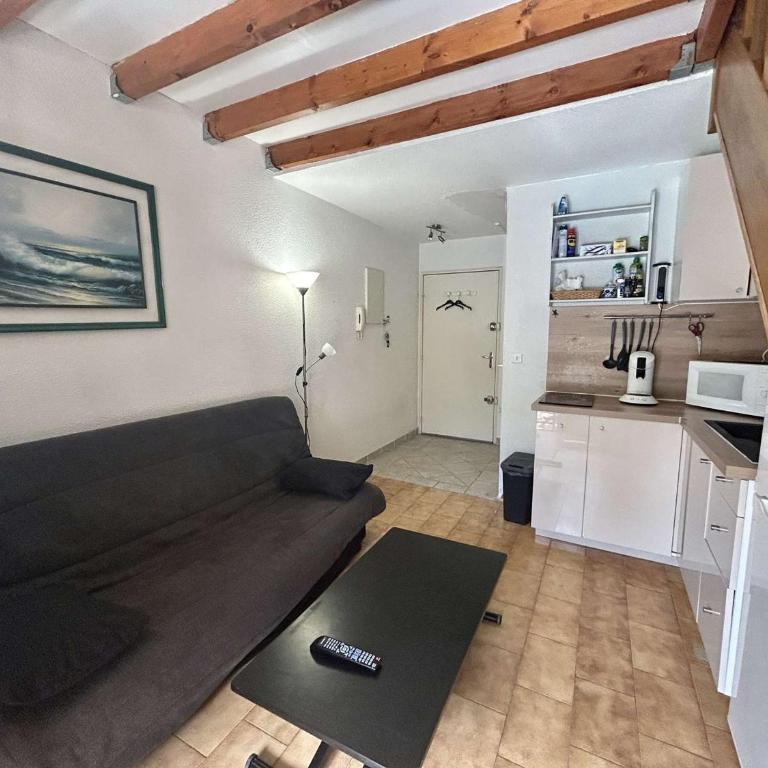 Studio mezzanine avec terrasse à Saint-Aygulf, proche plage - FR-1-226A-207 - Appartamento - 3