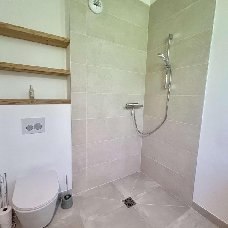 Appartement 3 Pièces, 4-6 Couchages, Vue Montagne, Parking Privé - FR-1-597-192 - Appartement - 12