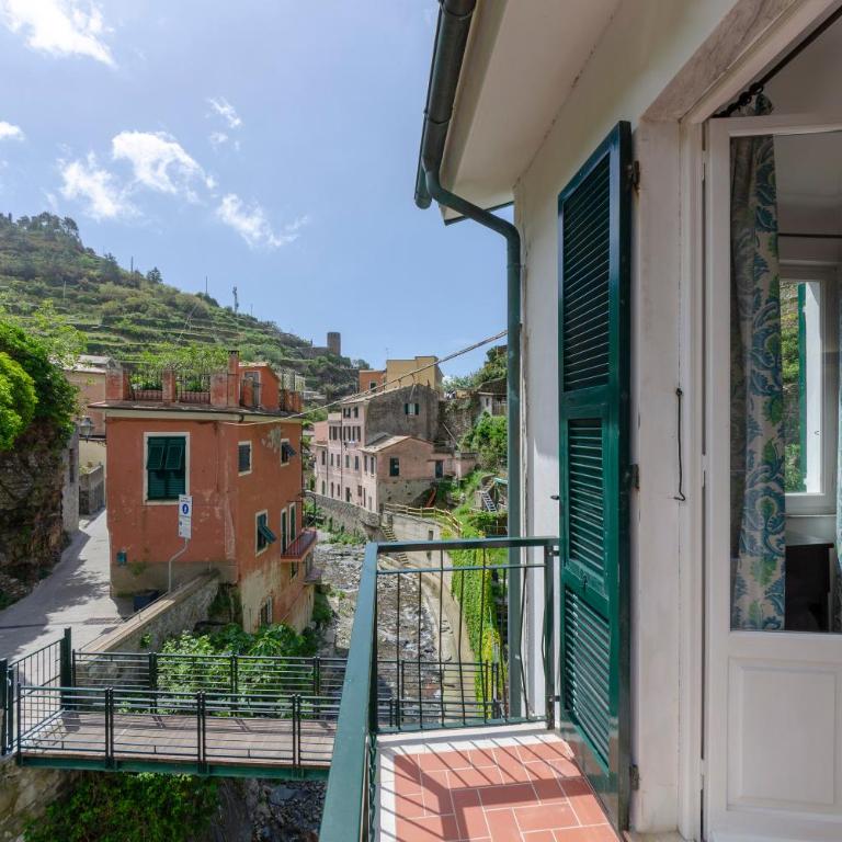 Vernazza Apartments - Apartment with Balcony - 22