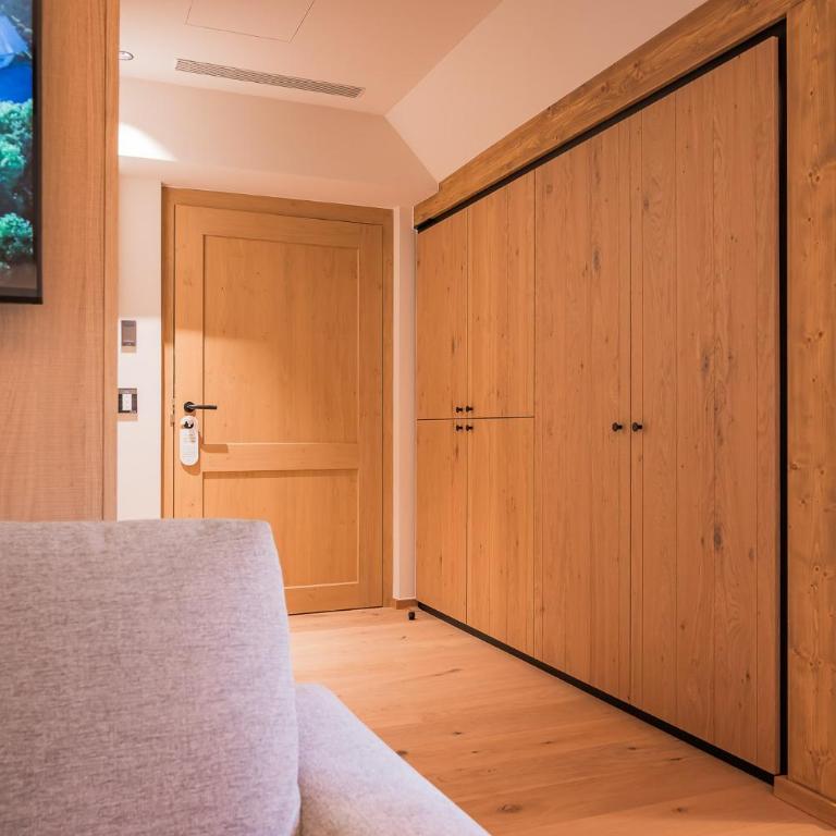 Gutshotel Menterschwaige - Heritage Boutique Hotel with Timless Elegance - Suite - 7