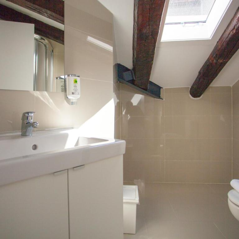 Apartment in Malasaña - Loft - 10