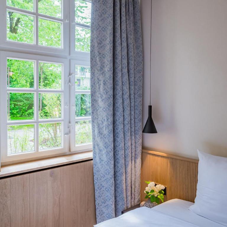 Gutshotel Menterschwaige - Heritage Boutique Hotel with Timless Elegance - Einzelzimmer - 3