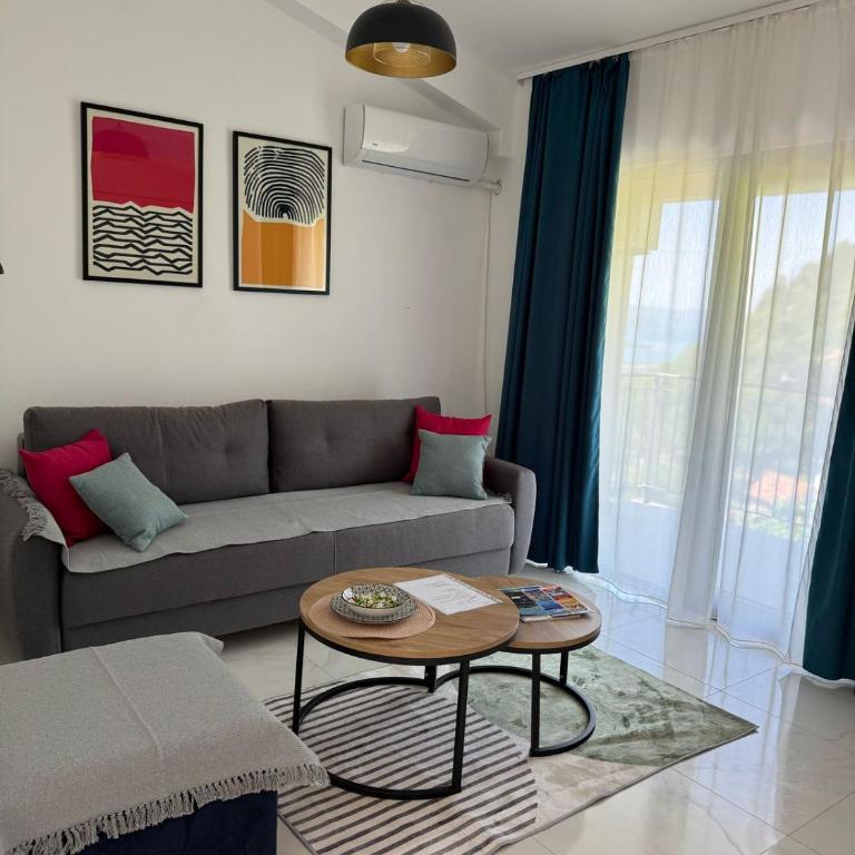 Midpoint Sea and Sun - Two-Bedroom Apartment - 33