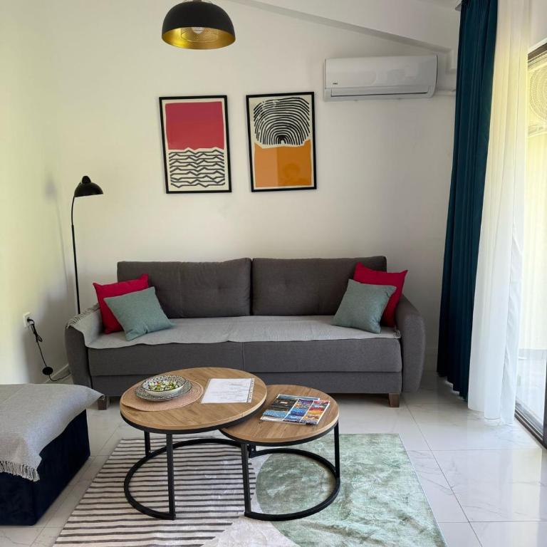 Midpoint Sea and Sun - Two-Bedroom Apartment - 2