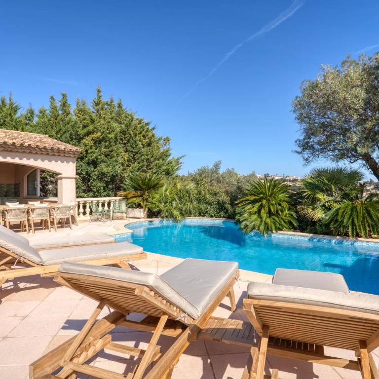 Sainte-Maxime - Villa de standing avec piscine & vue mer - Villa - 3