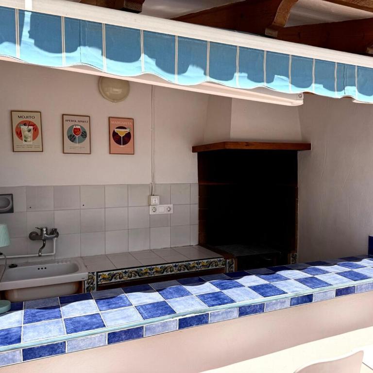 Villa Cala Lanuza - Three-Bedroom Vacation Home - 16