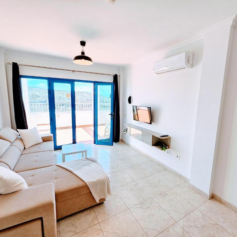 Eagle View Santa Claudia - One-Bedroom Apartment - 7