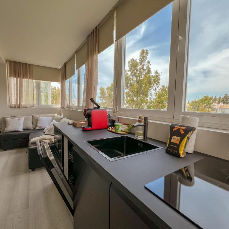 Luminoso loft con piscina en Puerto Banús - Apartamento de 1 dormitorio - 6