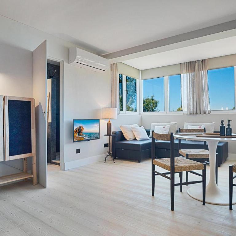 Luminoso loft con piscina en Puerto Banús - Apartamento de 1 dormitorio - 4