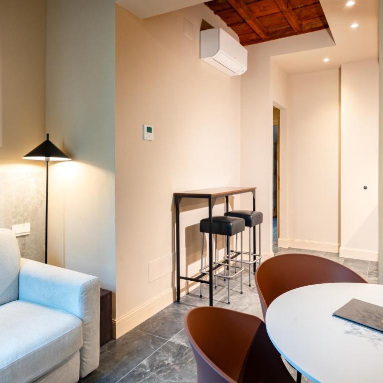 Palazzo Santa Monaca - Two-Bedroom Apartment - 6