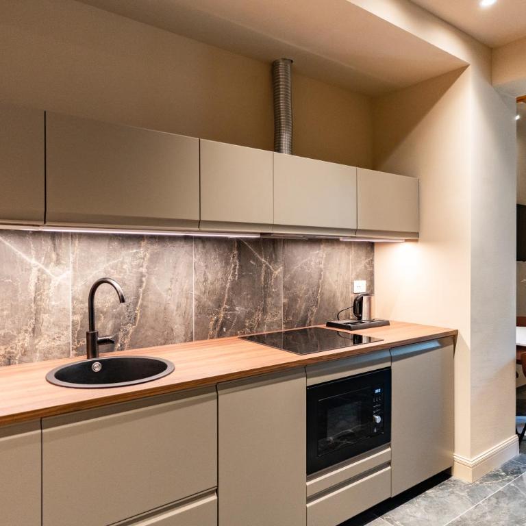Palazzo Santa Monaca - Two-Bedroom Apartment - 10
