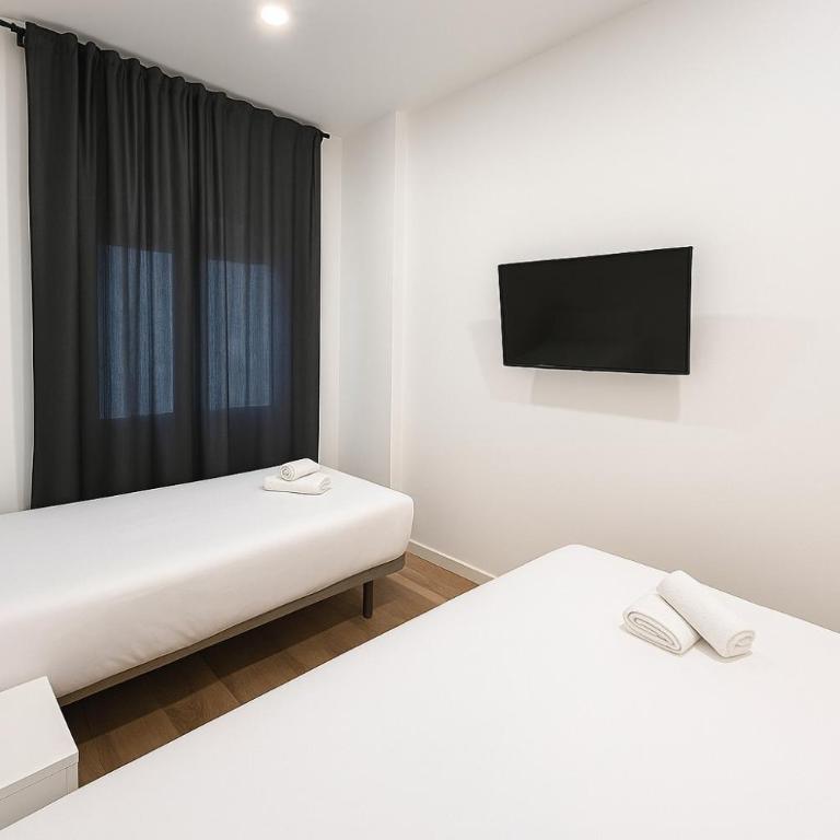Hostal Bernabeu - Habitación Doble - 2 camas - 10