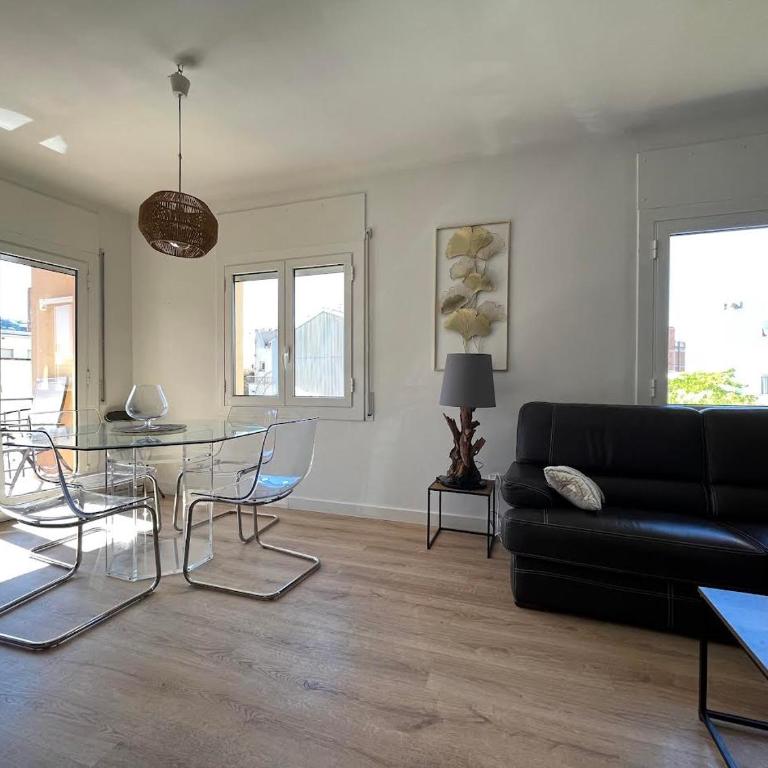 Appartement moderne Centre ville 50 metres de la mer Rosas - Apartamento de 3 dormitorios - 9