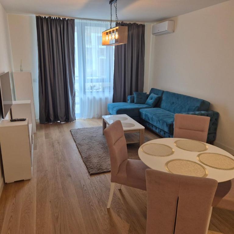 Q4, flat near Gallery shopping mall with garage - One-Bedroom Apartment - 21